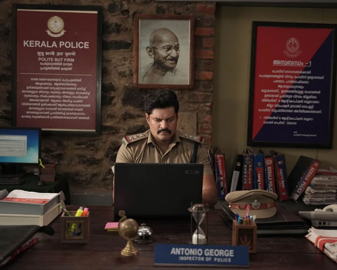 Kammattam Review A Gritty Crime Thriller Rooted in Betrayal