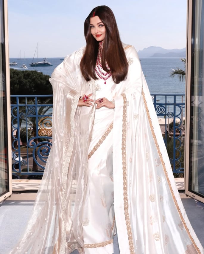 The Sequin Legacy of Manish Malhotra in Bollywood Fashion 1