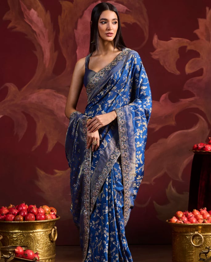 10 Styling Tricks to Look Instantly Toned in a Saree 