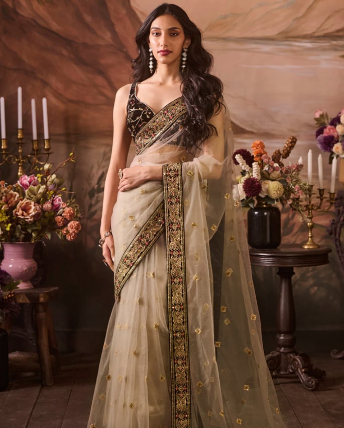 10 Styling Tricks to Look Instantly Toned in a Saree 
