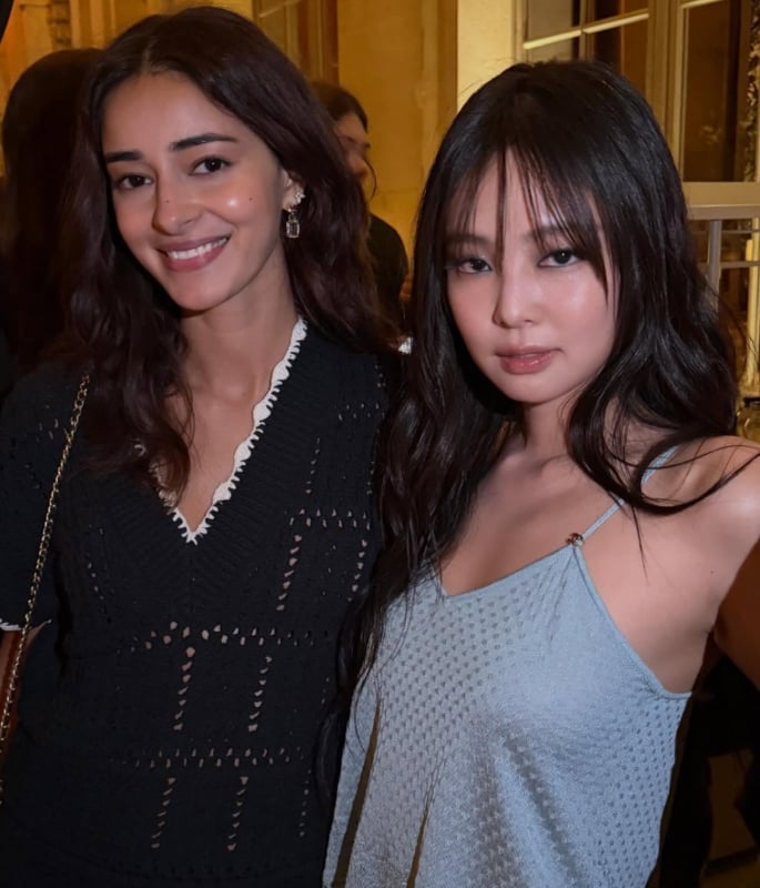 Ananya Panday Poses With Jennie & Pedro Pascal 1