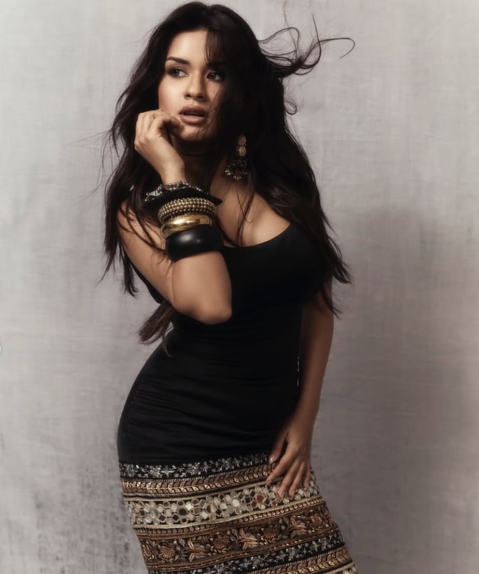 Avneet Kaur wows in Modern Ethnic Dress with Mirror Detailing