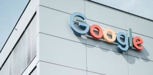 Google to Invest £11b to Build AI Data Hub in India f