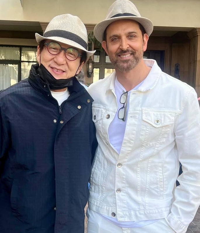 Hrithik Roshan poses with Jackie Chan - 1