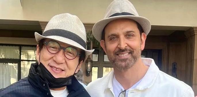 Hrithik Roshan poses with Jackie Chan - F