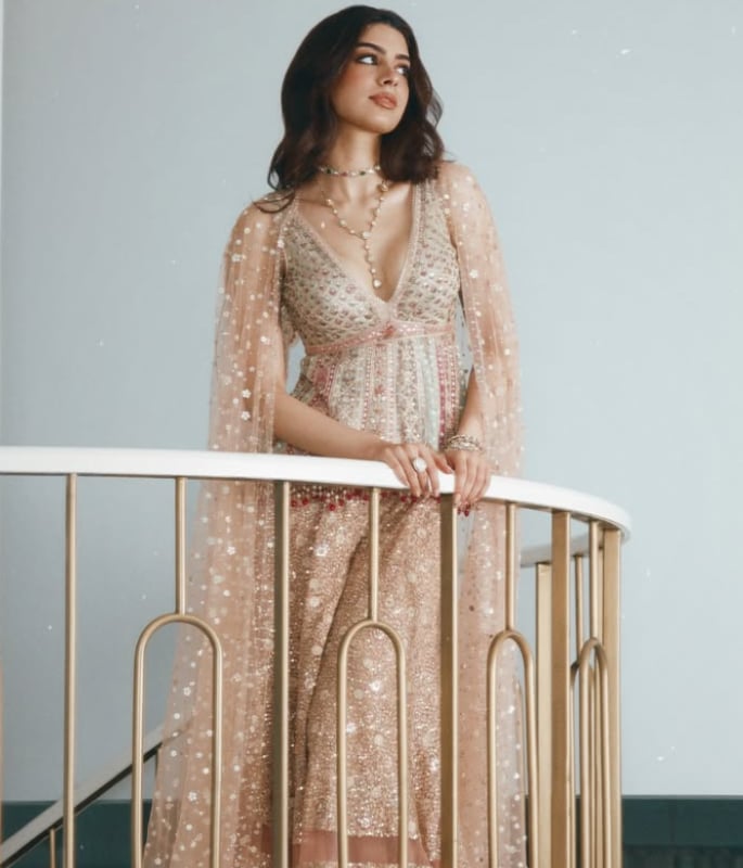 Khushi Kapoor stuns in Chic Look for The Face Shop 