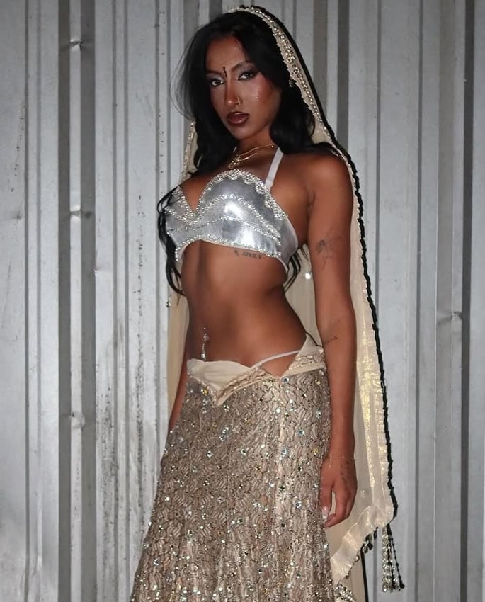 Lara Raj redefines Diwali Glamour in Bold Metallic Lehenga 4