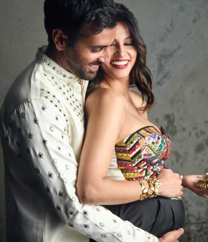 Richa Moorjani announces Pregnancy with First Child on Diwali