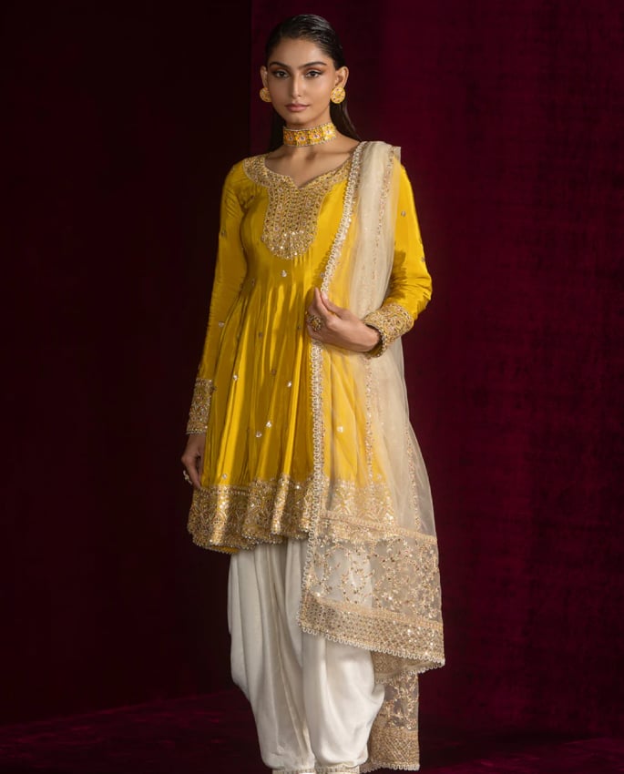 The Best Colours to Wear for Diwali and Their Symbolic Meanings 