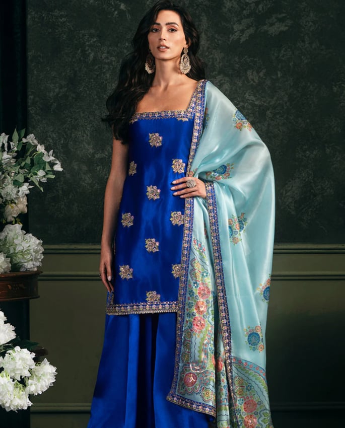 The Best Colours to Wear for Diwali and Their Symbolic Meanings 