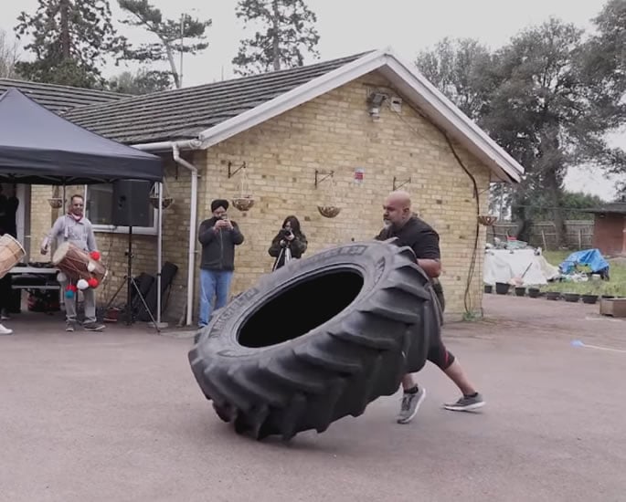 Who is British-Punjabi Sumo Wrestler Mandeep Singh Kundi