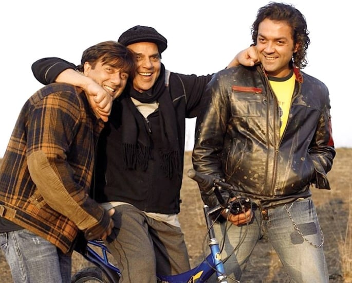 15 Iconic Dharmendra Films to Remember Him By - Apne