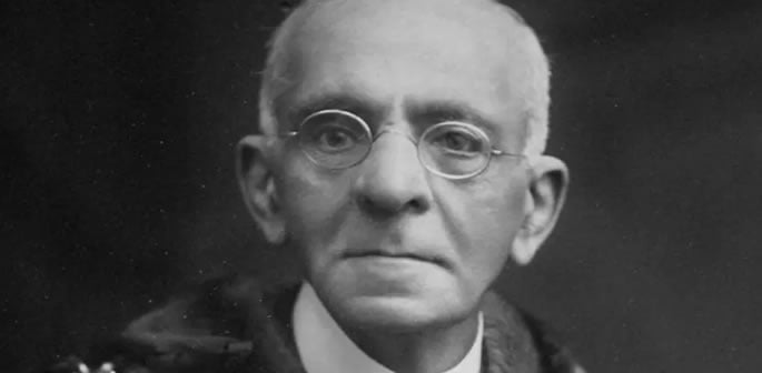 Blue Plaque honours Ipswich's 1st Indian Mayor f