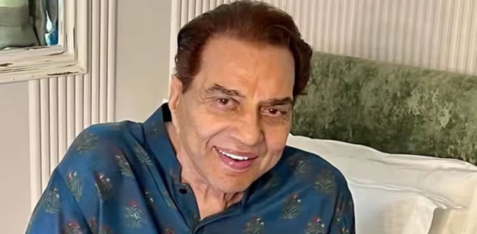 Dharmendra released from Hospital after Health Scare f