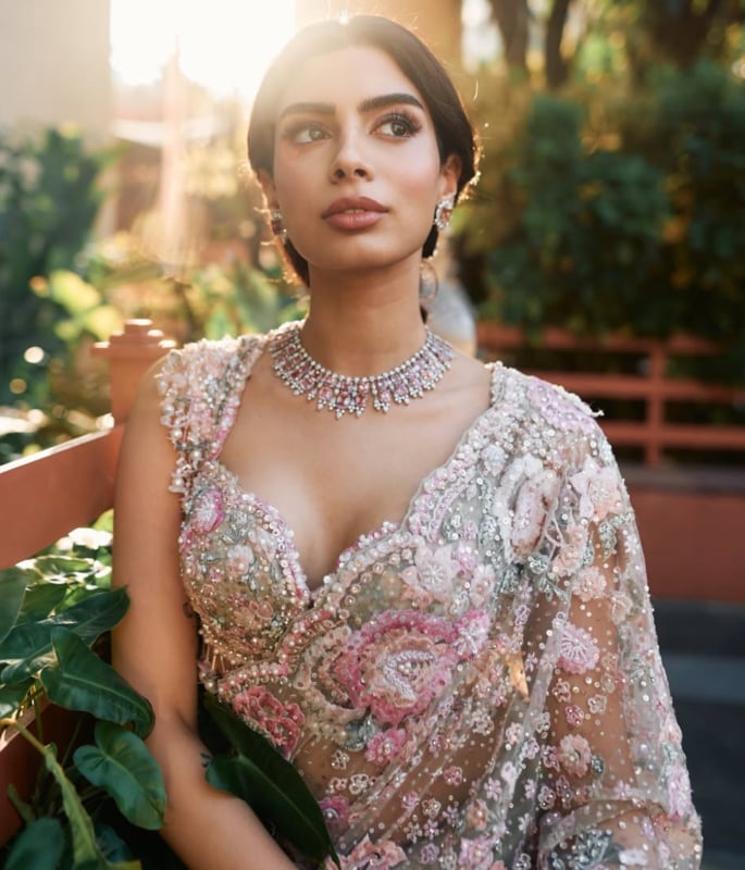 Khushi Kapoor stuns in Romantic Pastels at Wedding Celebration 2