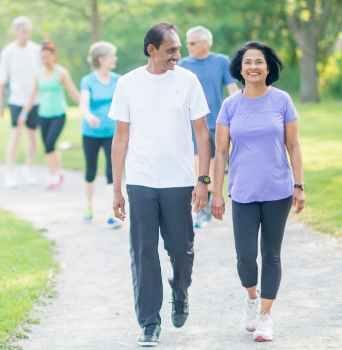 Why You Should Walk After Eating Instead of Sitting Down 