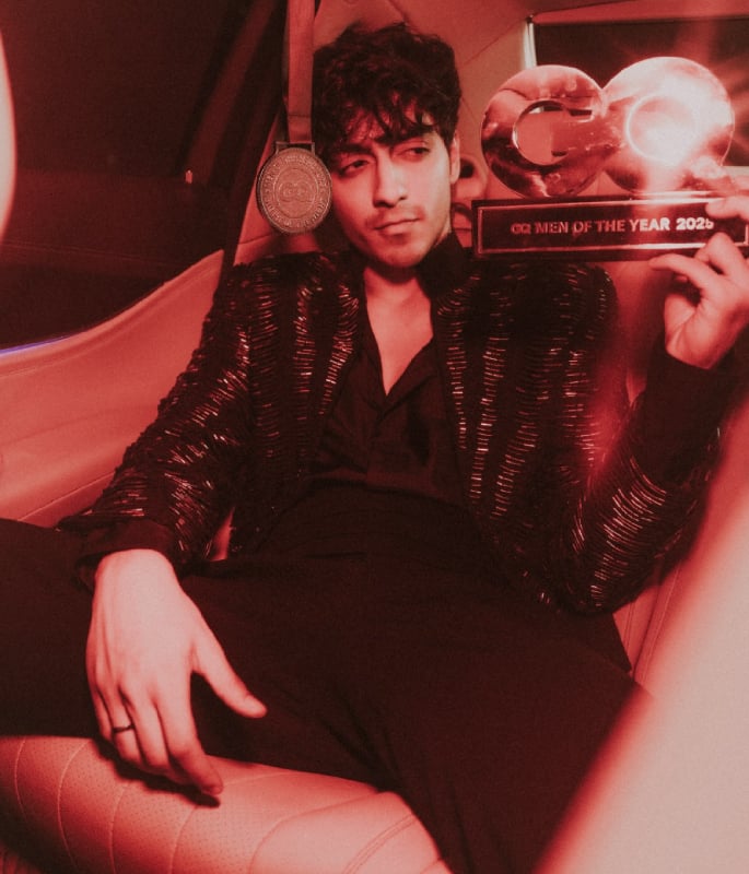 Ahaan Panday stuns in Rohit Gandhi & Rahul Khanna at GQ MOTY 