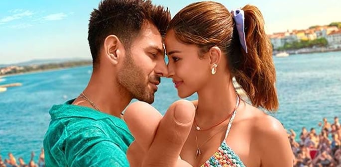 Kartik & Ananya's Holiday Romance goes Awry in 'TMMTMTTM' f