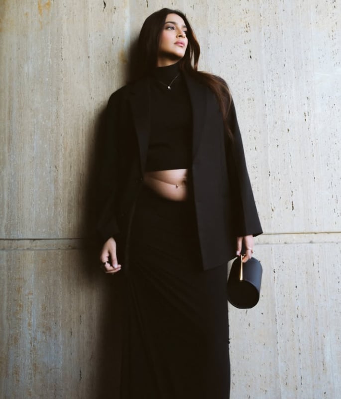 Sonam Kapoor flaunts Baby Bump in Chic All-Black Maternity Look 