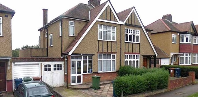 Woman loses £600k Inheritance after being Sued by Sister f