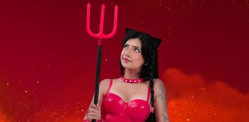 Saaniya Abbas on Comedy, 'HELLARIOUS' & embracing 'Haram Muslim' f