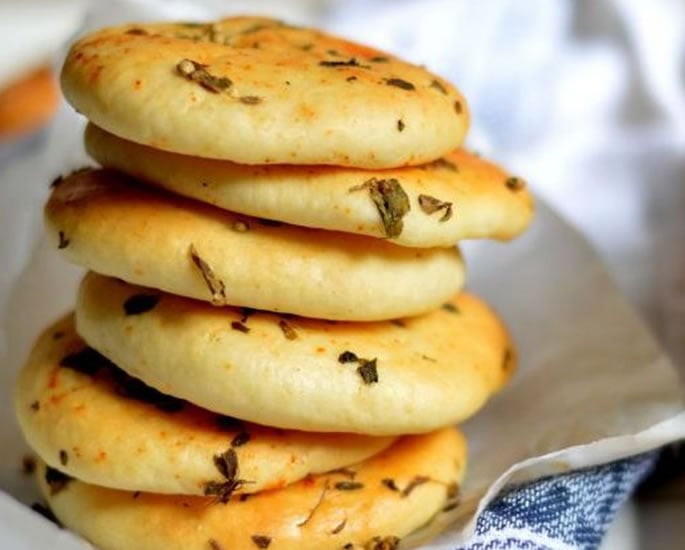 10 Must-Try Indian Breads Beyond Naan & Roti - kulcha