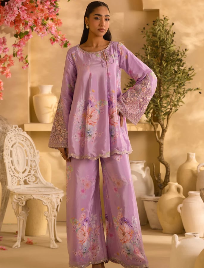 7 Fresh Floral Ethnic Looks Perfect for Spring Weddings 