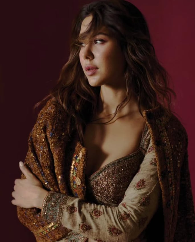 Sonam Bajwa brings Desi Glamour to ELLE India’s March Cover