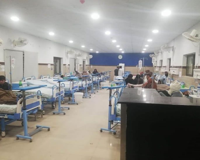 Pakistan's Children Contracting HIV in Hospitals 2