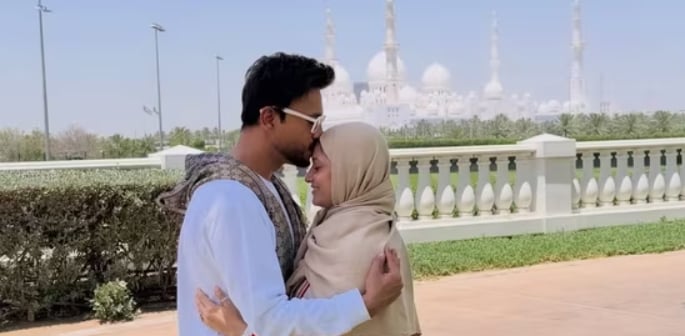 Ankita Lokhande Trolled for Wearing Hijab in Abu Dhabi Vacation f