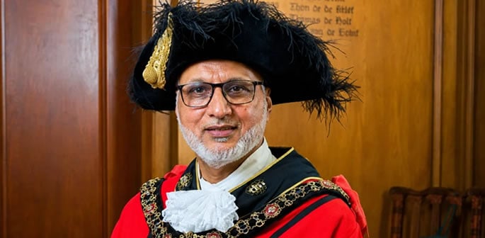 Ex-Taxi Driver becomes Lord Mayor of Manchester f