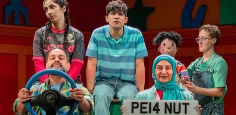 Planet Omar brings British-Pakistani Adventure to the Stage f