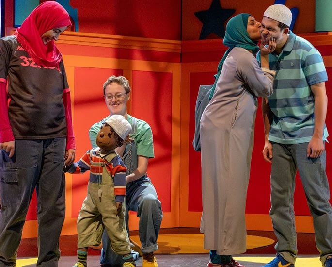 Planet Omar brings British-Pakistani Adventure to the Stage