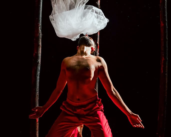Aakash Odedra kuhusu kuleta 'Songs of the Bulbul' katika Sadler's Wells East 2