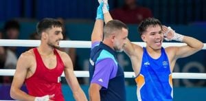 Jadumani Singh beats Pakistani Rival at Commonwealth Games f