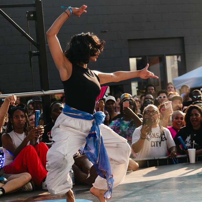 Harini Nilakantan talks Bharatanatyam, Freestyle Dance & Going Viral