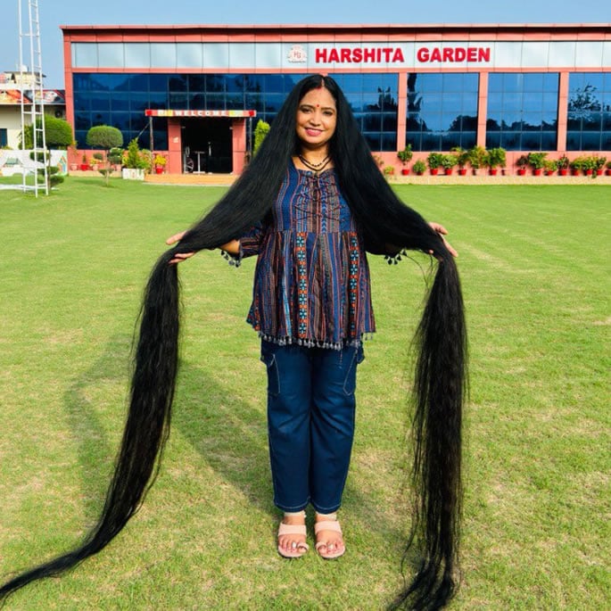 Indian Woman sets World Record for Longest Hair