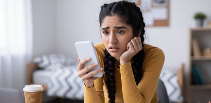 How to Spot a Student Loan Scam f