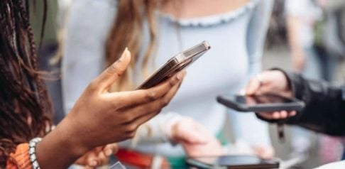 Tech Firms face Legal Ban on letting Children take Nude Images f