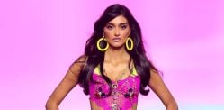 Neelam Gill walks Victoria’s Secret Show for Third Consecutive Year Neelam Gill walks Victoria’s Secret show for third consecutive year (2)